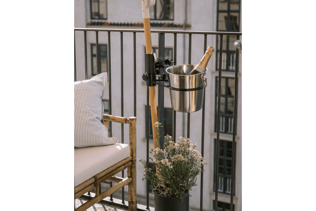 Felix holder og bord til parasolbeslag