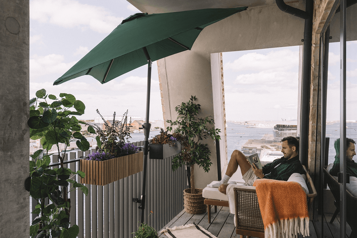 Frida rektangulær parasol med hejs og knæk 140 x 220 cm