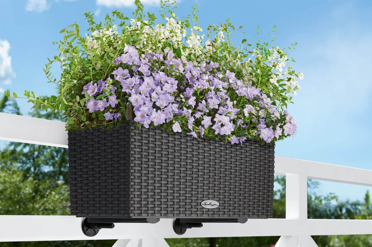 Beslag til Lechuza altankasse