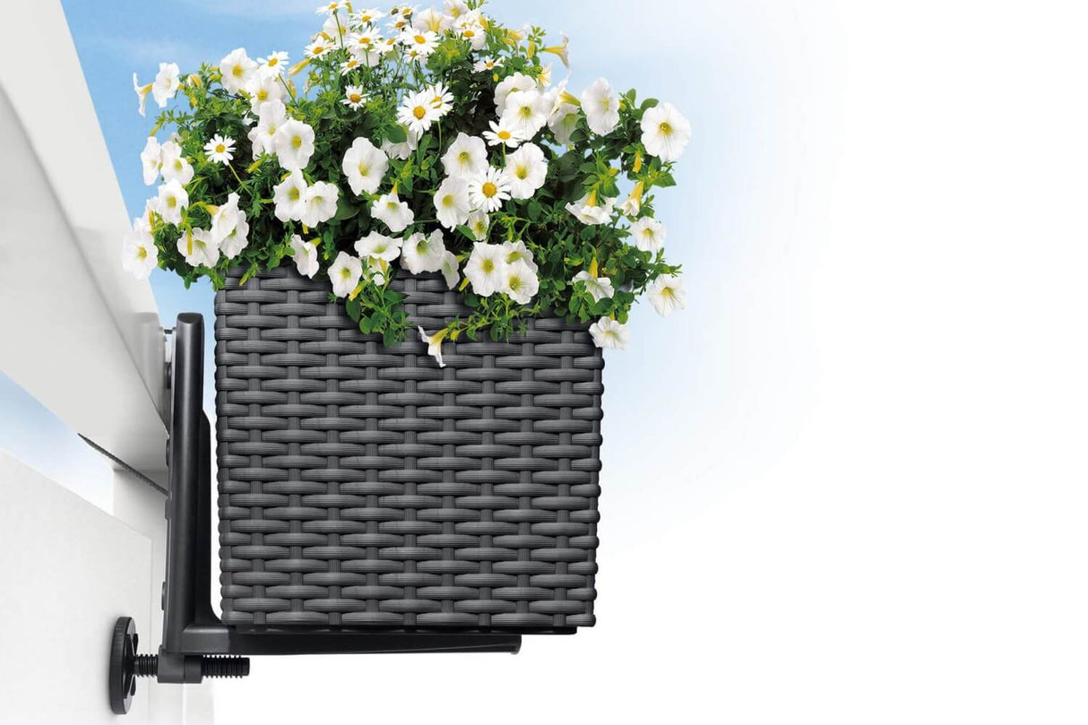 Beslag til Lechuza altankasse