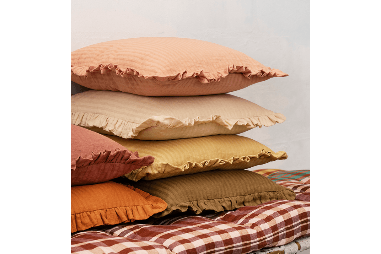 Pudebetræk med flæser 50 x 50 cm