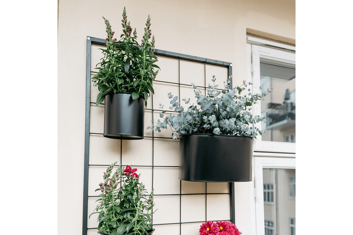 Rut sort plantekasse til gitter Ø14 / Ø17 cm