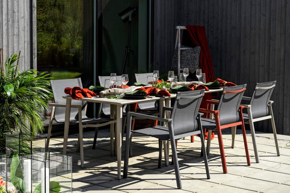 Delia stabelbar karmstol