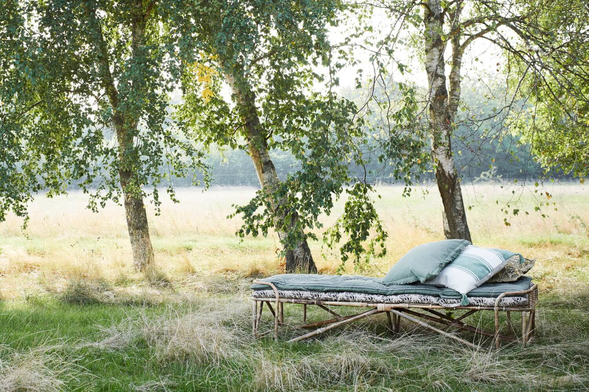 Nålestribet pudetræk med frynser 50 x 50 cm