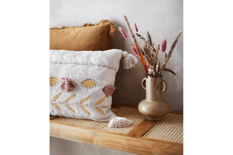 Nålestribet pudetræk med frynser 50 x 50 cm