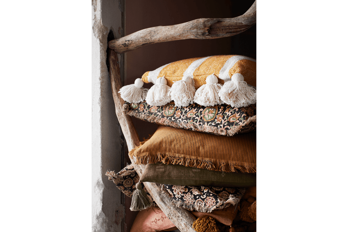 Nålestribet pudetræk med frynser 50 x 50 cm